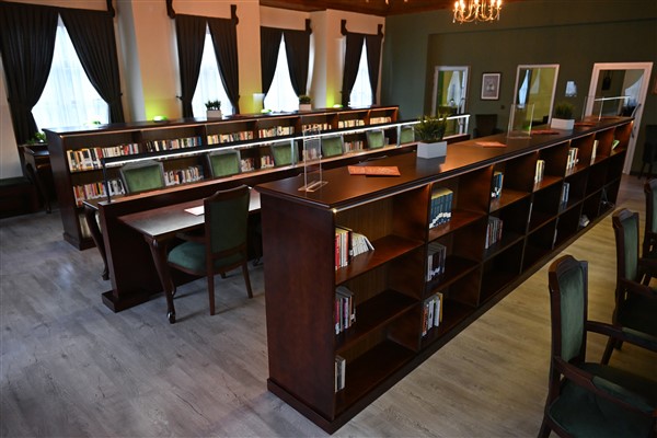 Ankara Büyükşehir Belediyesi (ABB), Sincan’da atıl durumdaki bir binayı gençlerin