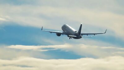 Ulaştırma ve Altyapı Bakanı Abdülkadir Uraloğlu, şubat ayında havayoluyla seyahat