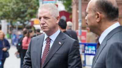 İstanbul Valisi Davut Gül, bir soruşturma kapsamında itirafçı olan İBB