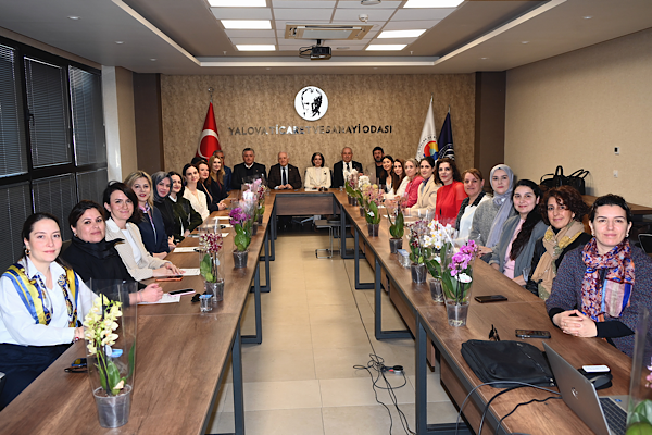 Yalova Belediye Başkanı Mehmet Gürel, 8 Mart Dünya Kadınlar Günü